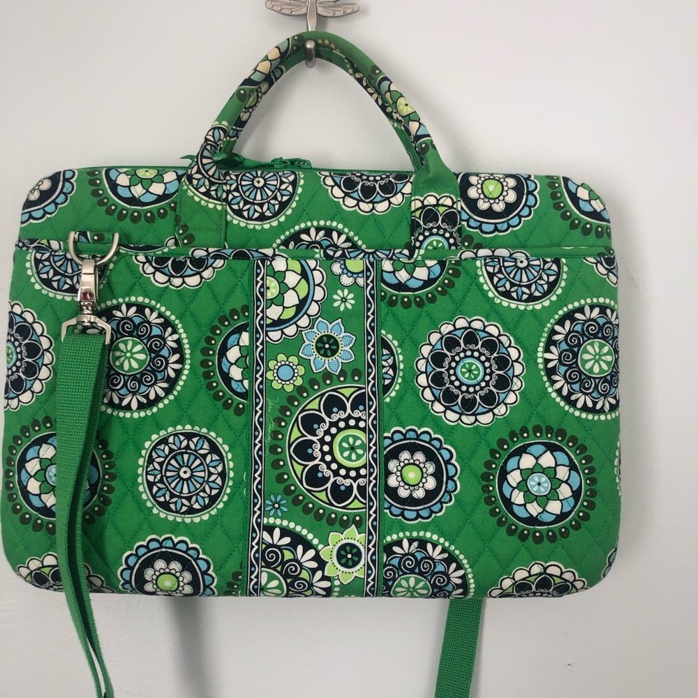 Vera Bradley Green Cupcake print laptop case - Picture 5 of 10